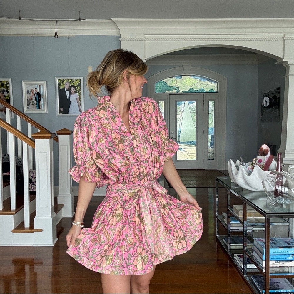 Juliet Dunn Pink Metallic Floral Blouse Dress
